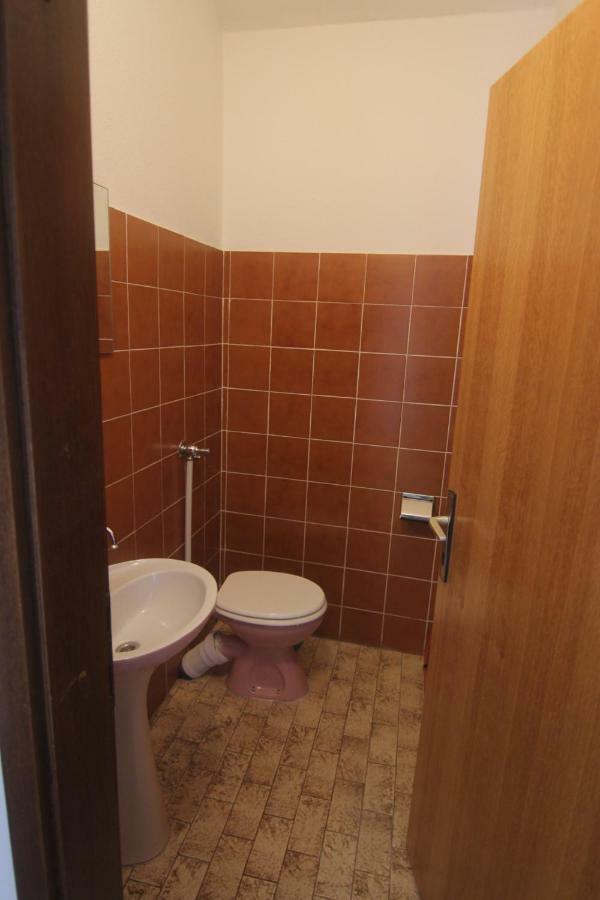 Big 4-Bedroom Apartment Perica, Подстрана Екстер'єр фото