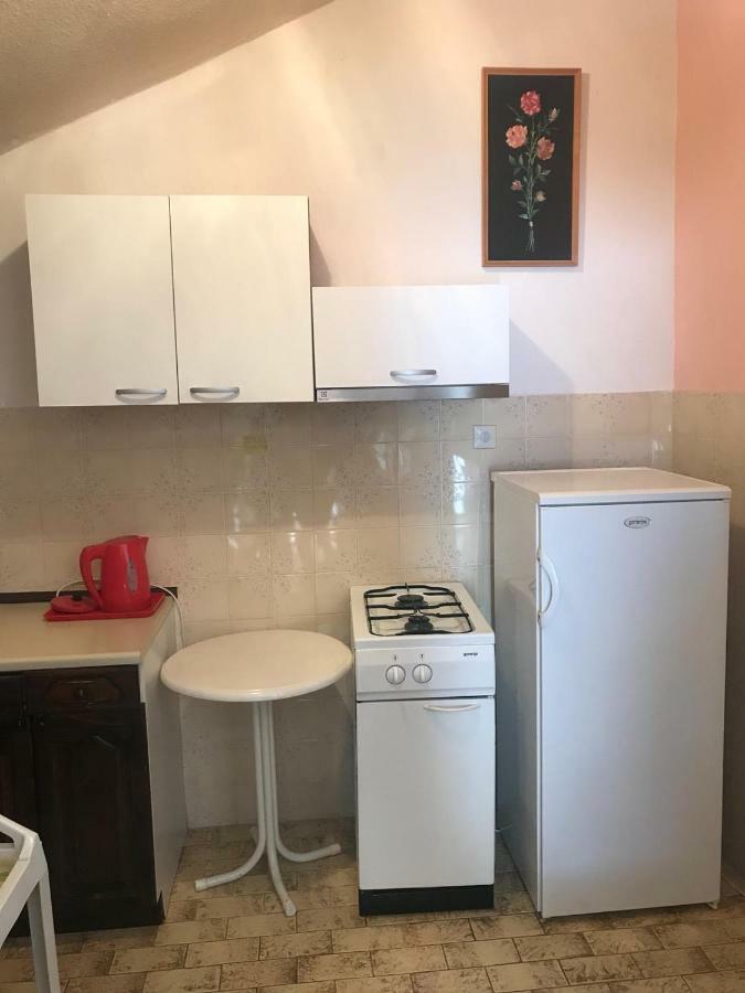 Big 4-Bedroom Apartment Perica, Подстрана Екстер'єр фото